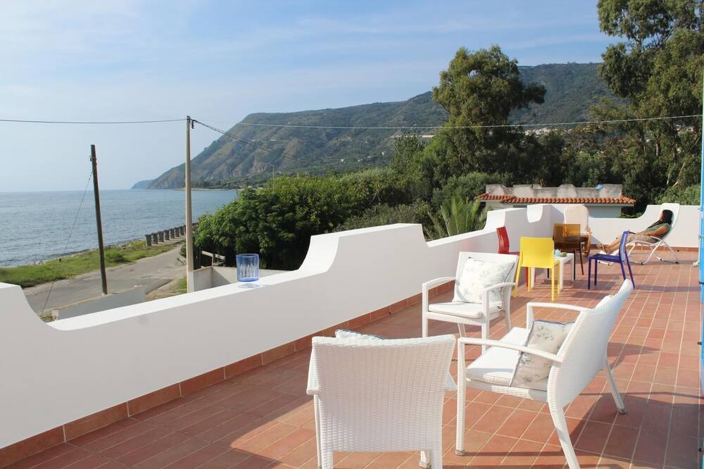 Photo of Patio Balcony in Joppolo