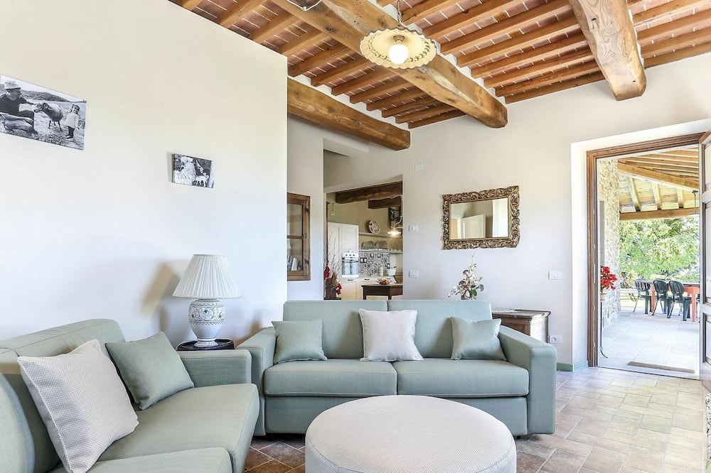 Photo of Bedroom in Molazzana