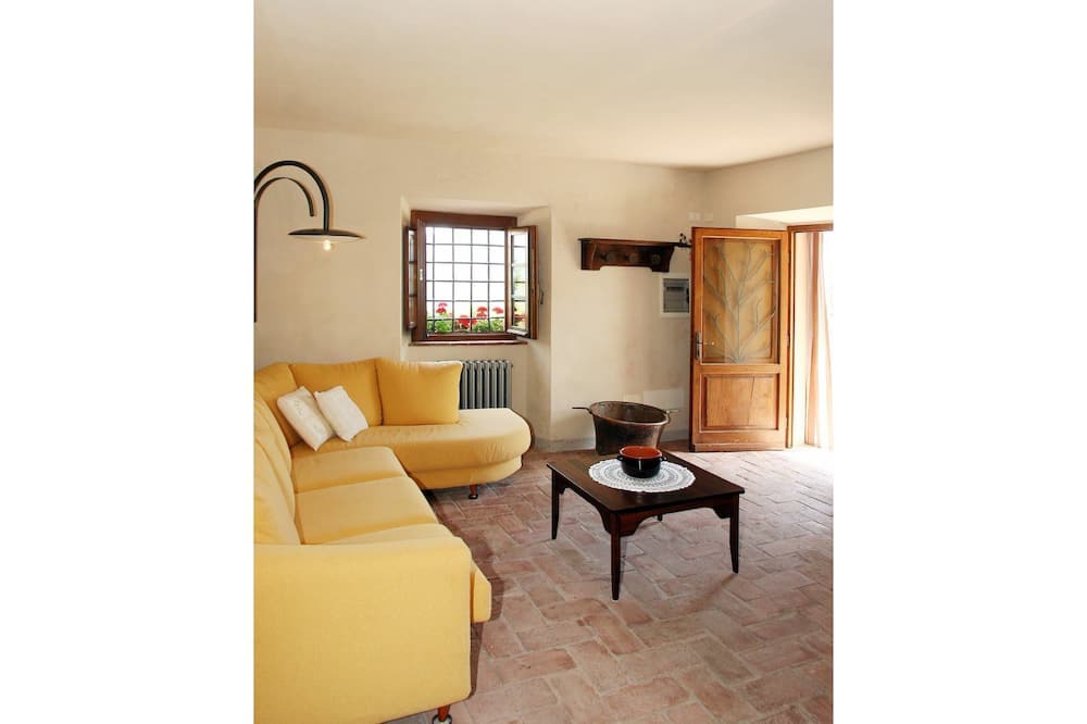 Photo of Bedroom in Molazzana