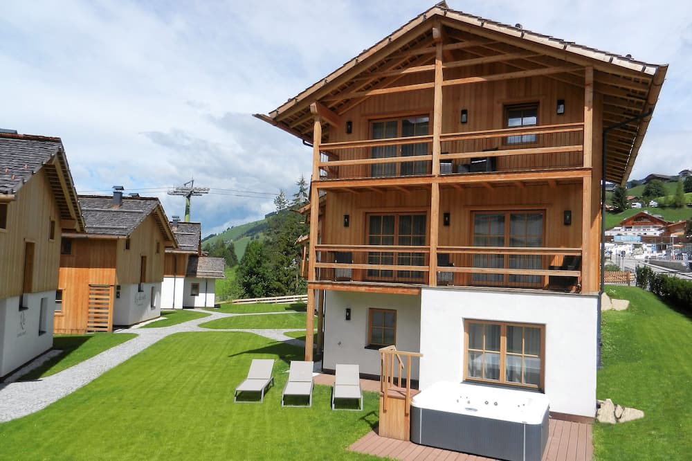 Photo of Outdoor in Mareo