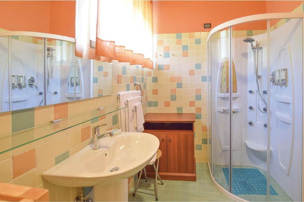 Photo of Bathroom in Trivigno
