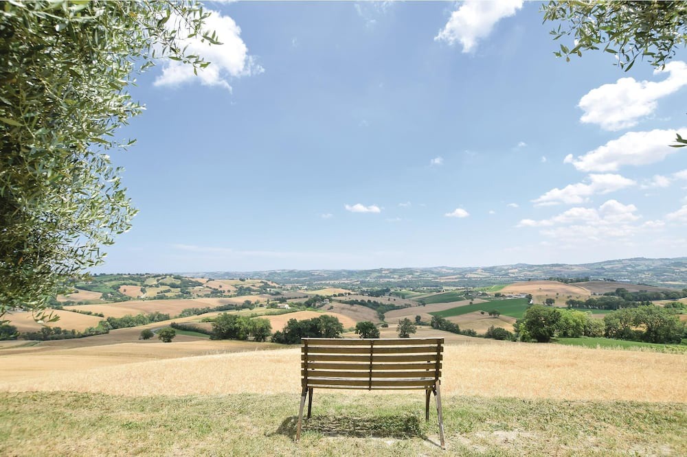 Photo of Bedroom in Montefelcino