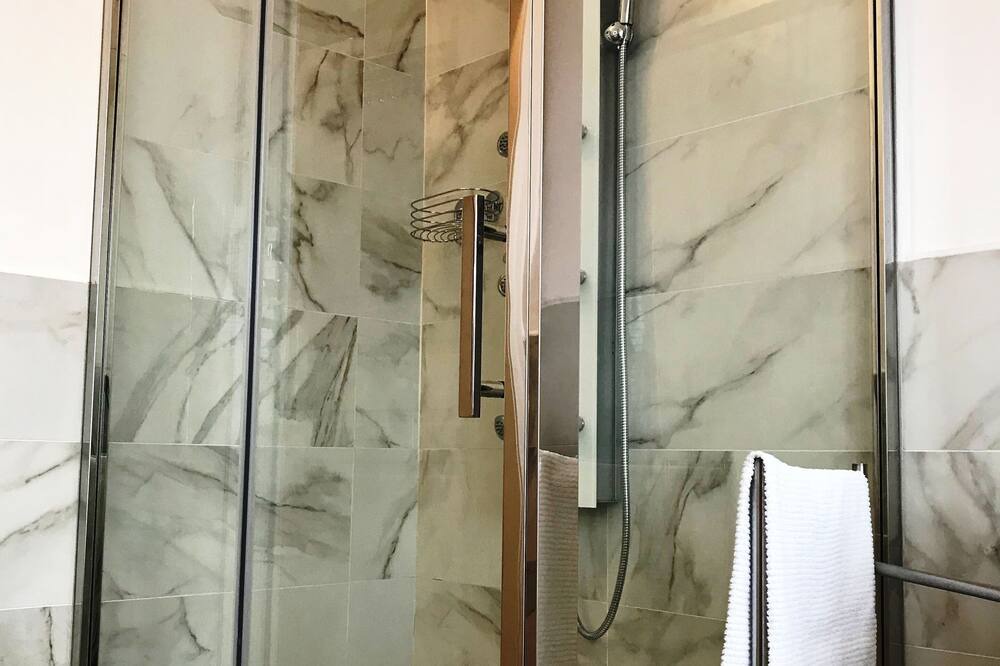 Photo of Bathroom in Pasta