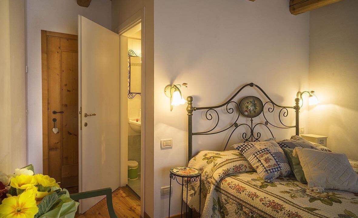 Photo of Bedroom in Miane