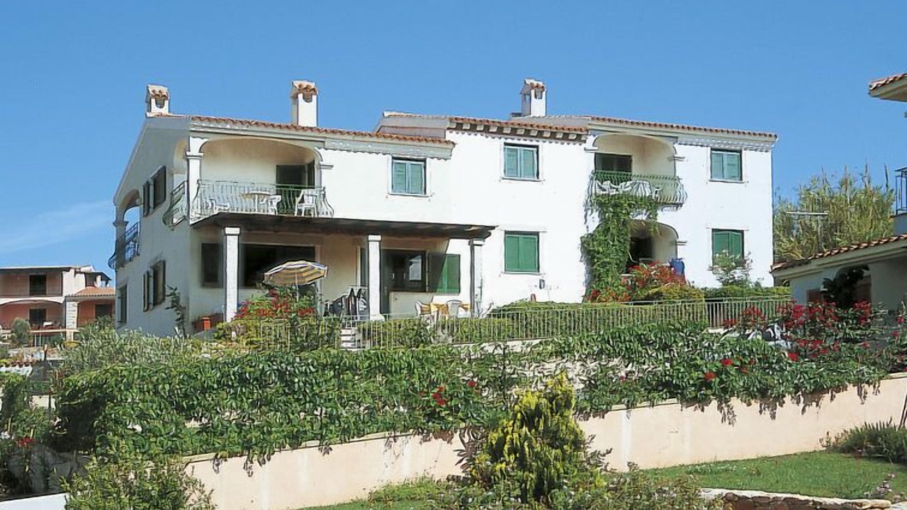 Photo of Buildings in Tanaunella