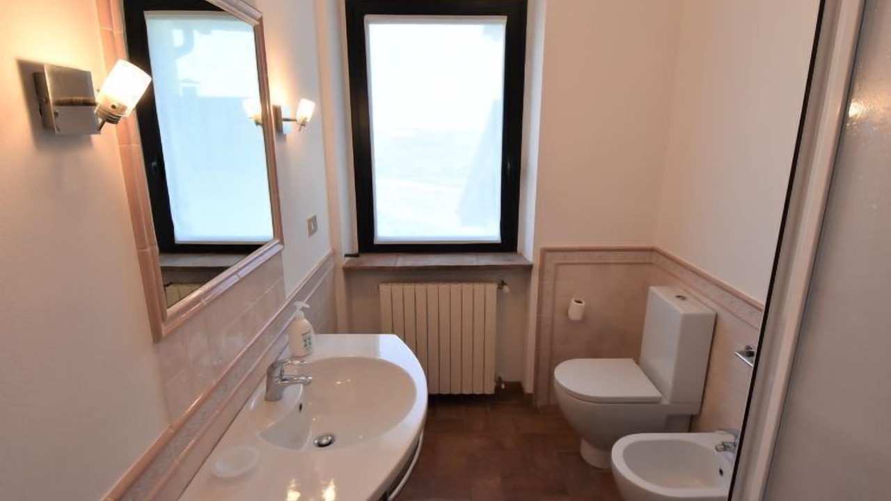 Photo of Bathroom in Castana