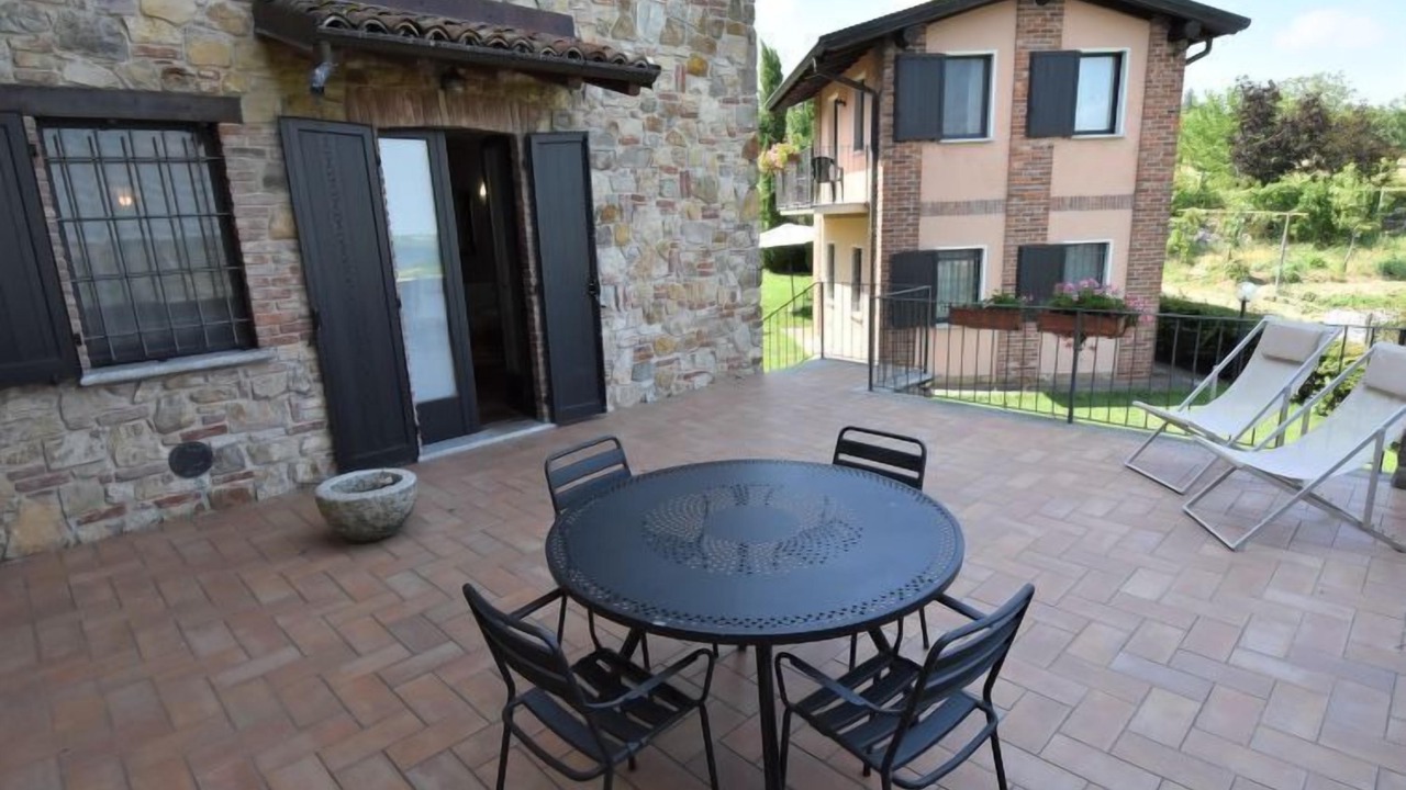 Photo of Outdoor in Castana