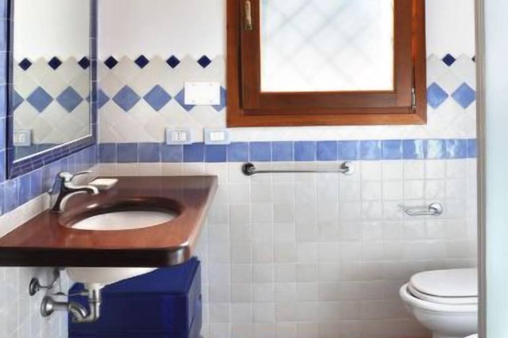 Photo of Bathroom in Luddui