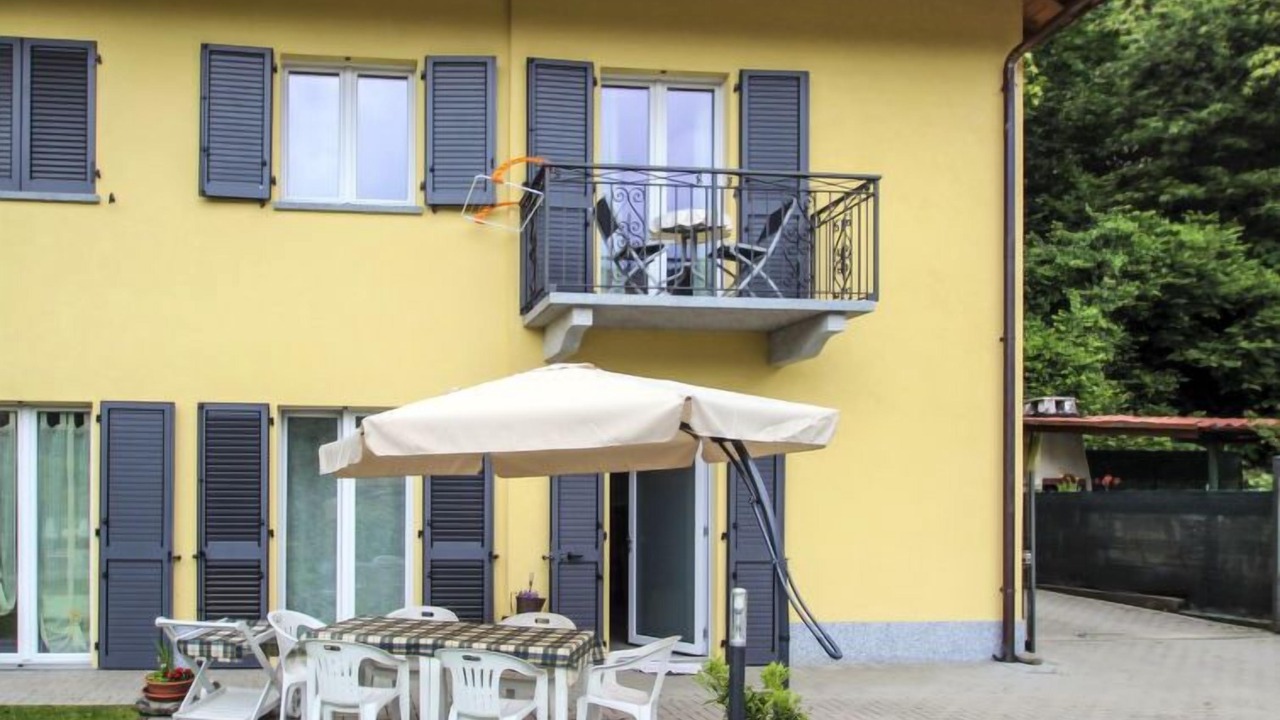 Photo of Outdoor in Piano