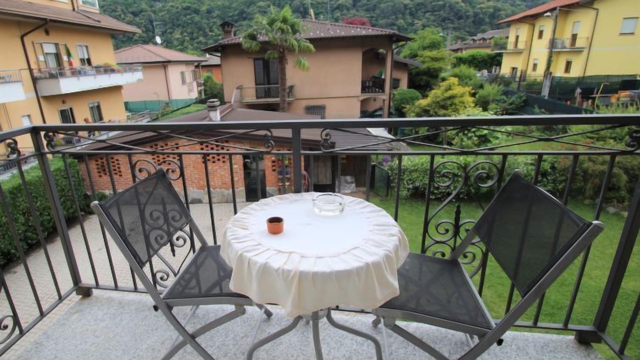 Photo of Outdoor in Piano