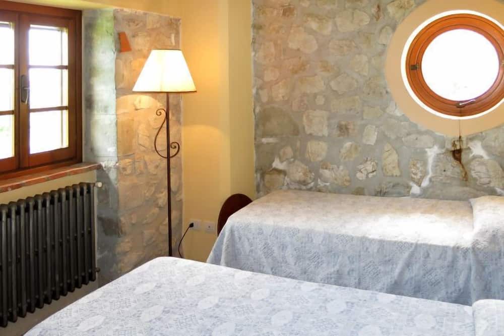 Photo of Bedroom in Molazzana