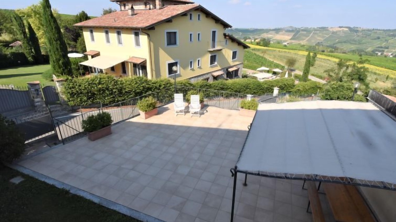 Photo of Patio Balcony in Castana