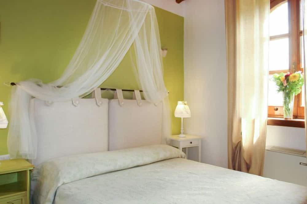 Photo of Bedroom in Montieri