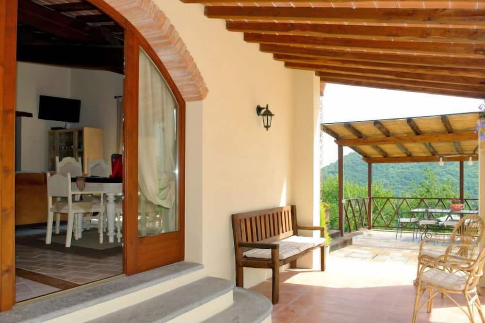 Photo of Patio Balcony in Montieri