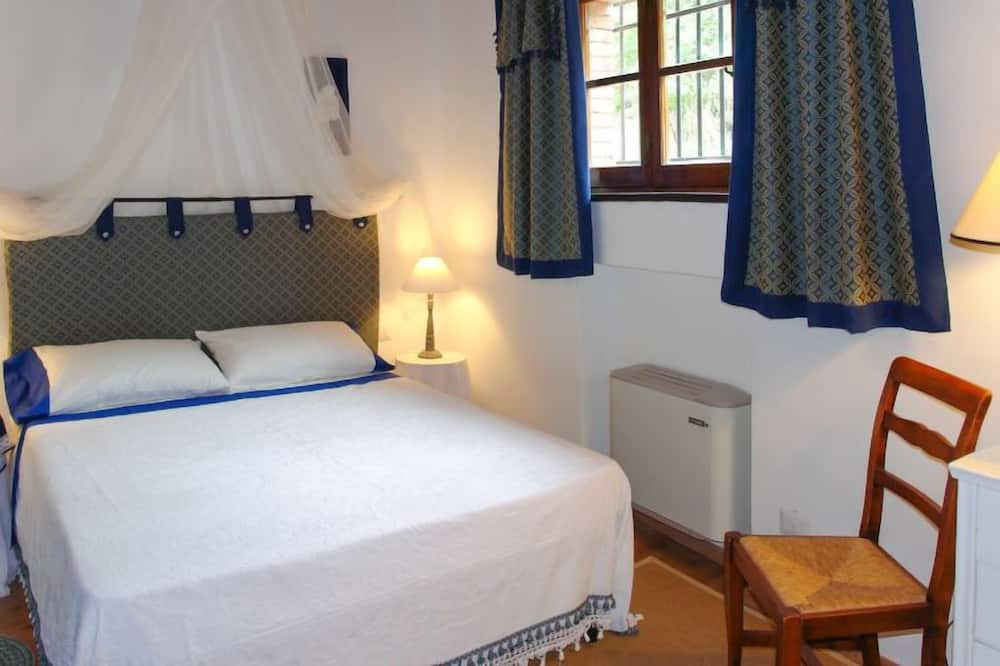 Photo of Bedroom in Montieri