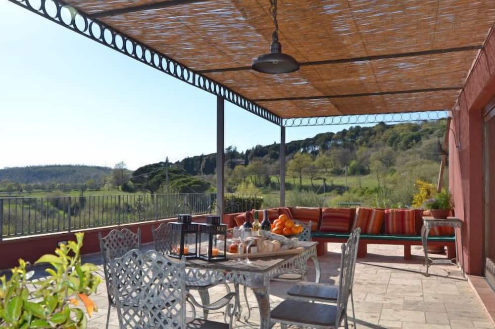 Photo of Patio Balcony in Passignano sul Trasimeno