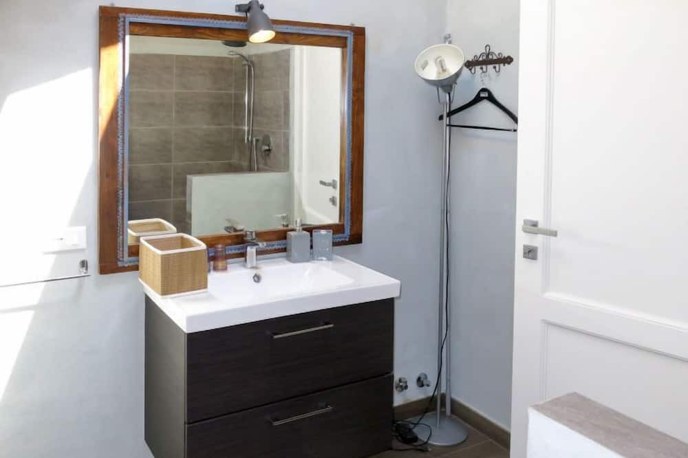 Photo of Bathroom in Sanico