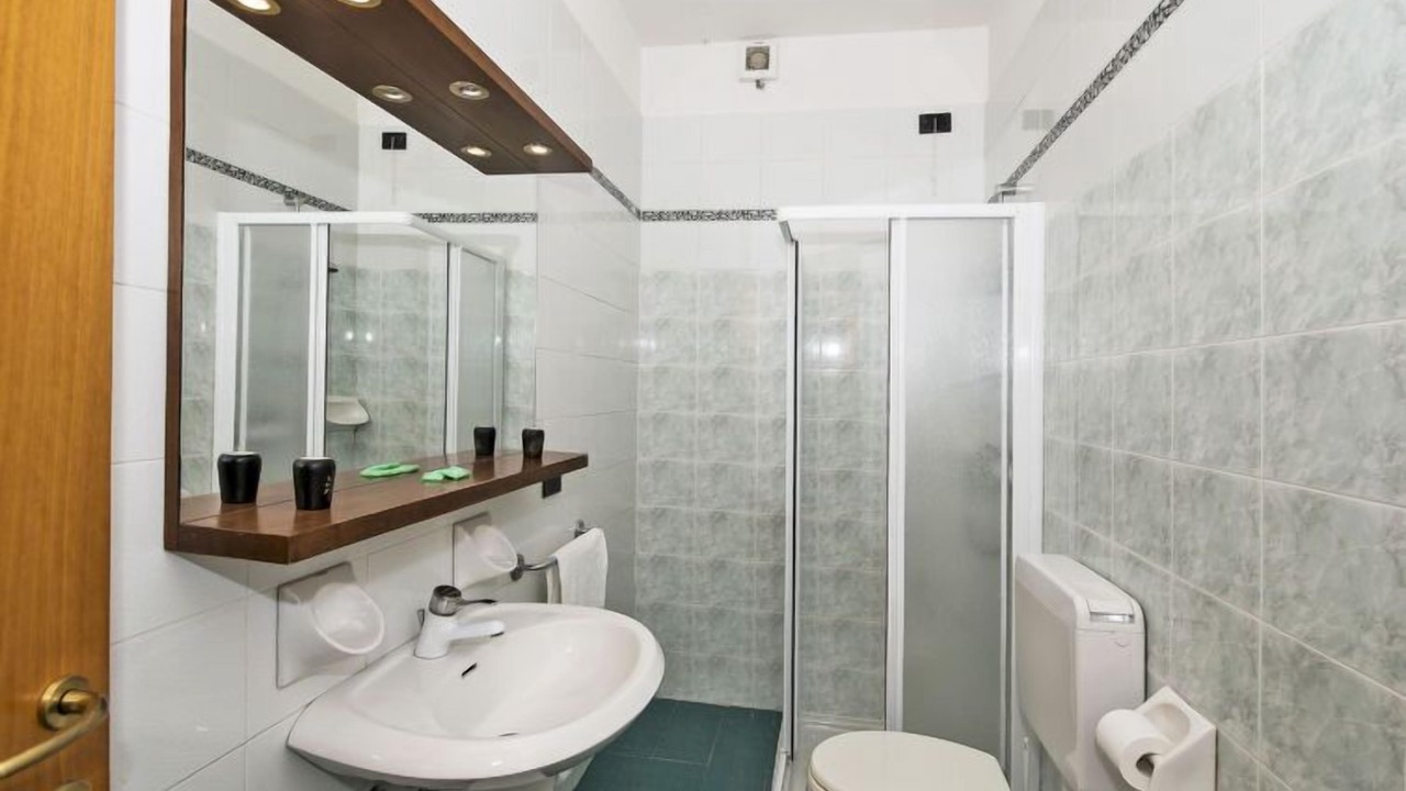 Photo of Bathroom in Garda
