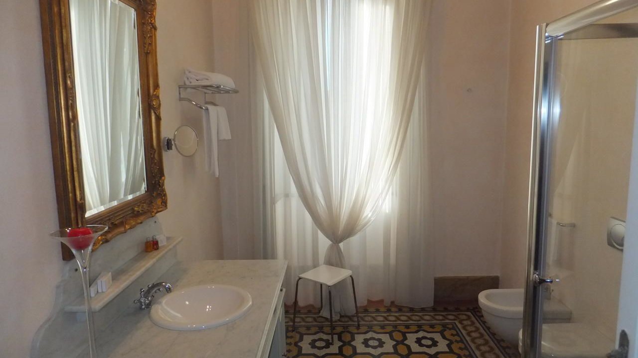 Photo of Others in Varano Borghi