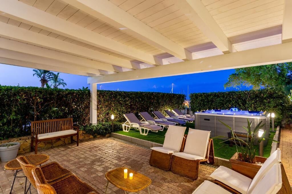 Photo of Patio Balcony in La Caletta