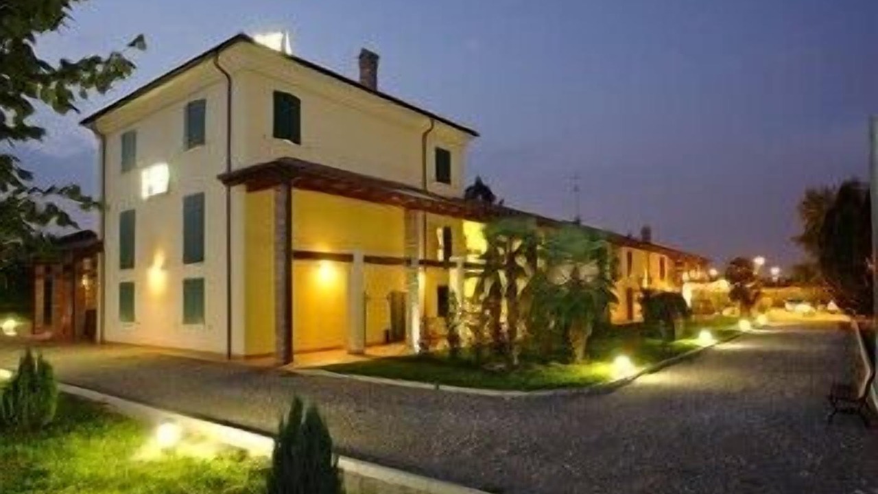 Photo of Buildings in Gargallo