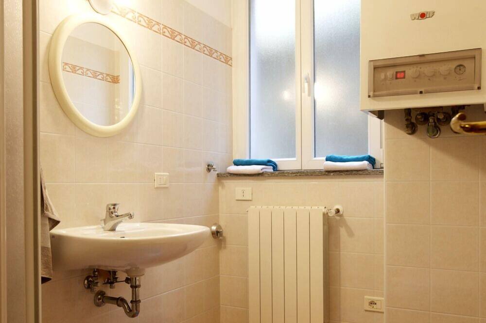 Photo of Bathroom in Tronzano Lago Maggiore