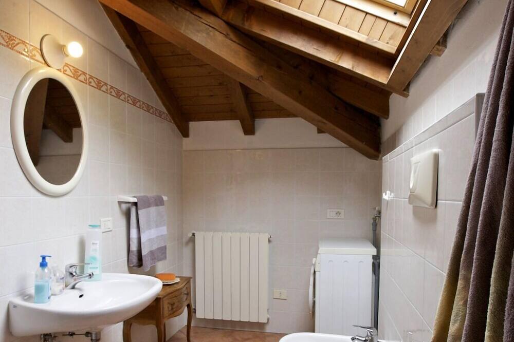Photo of Bathroom in Tronzano Lago Maggiore