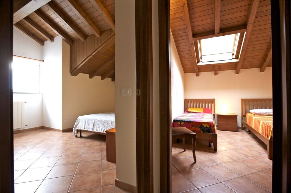 Photo of Bedroom in Tronzano Lago Maggiore