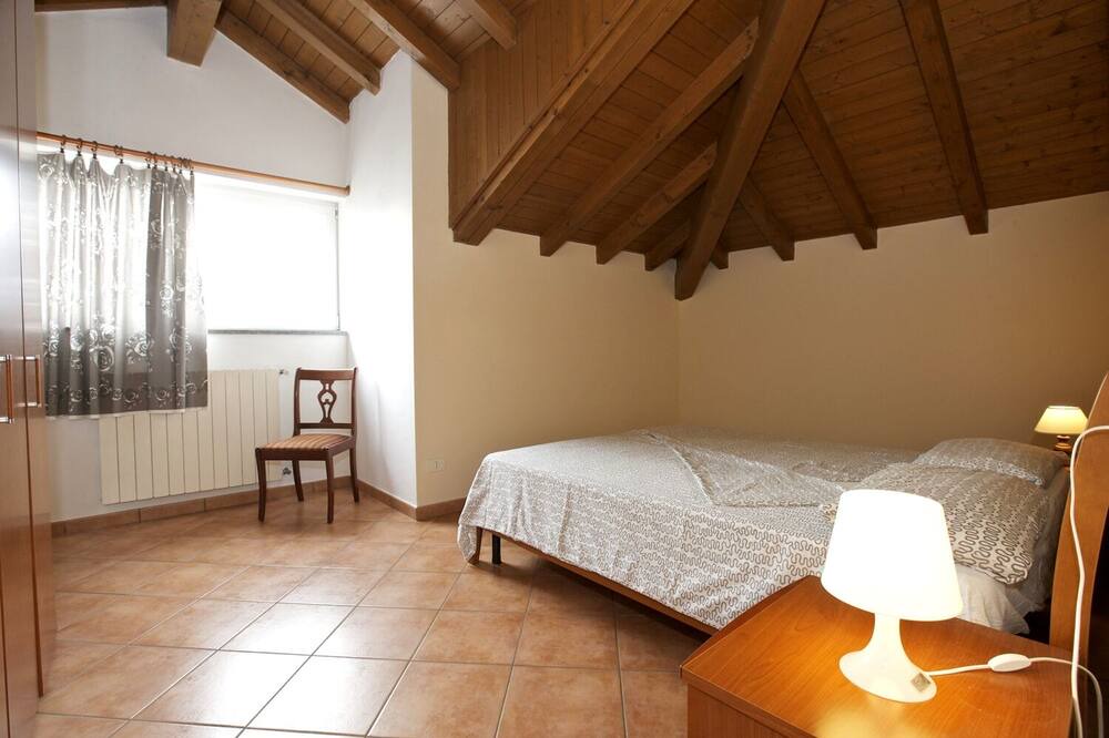 Photo of Bedroom in Tronzano Lago Maggiore