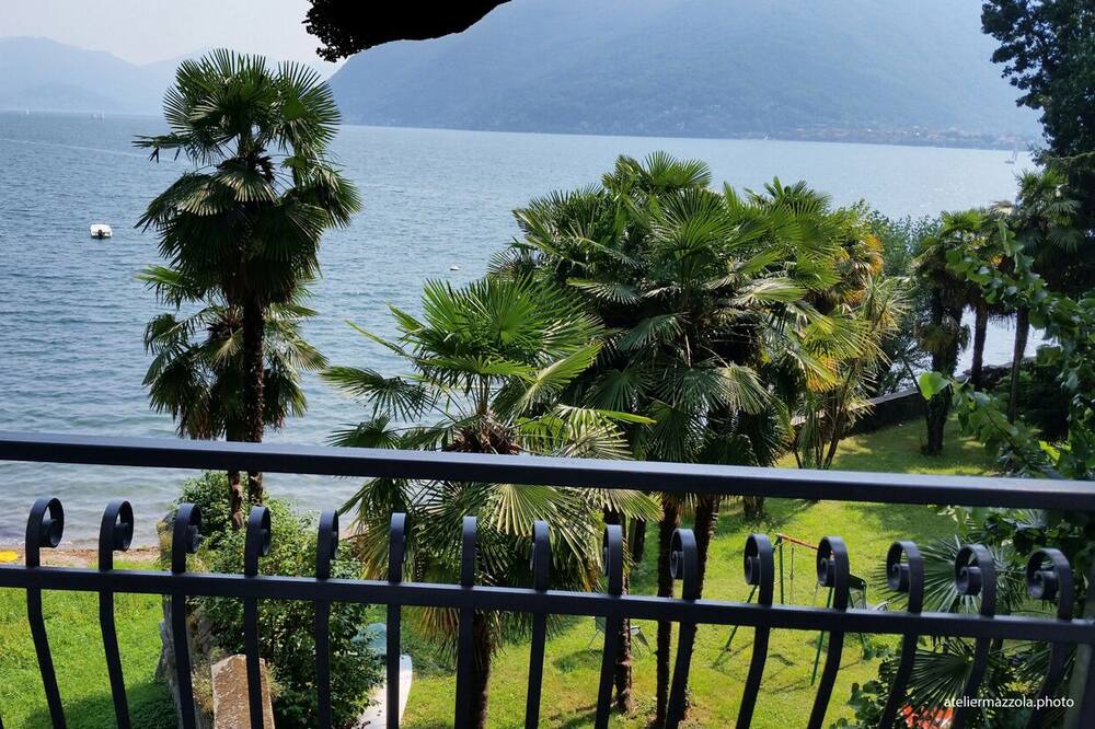 Photo of Patio Balcony in Tronzano Lago Maggiore