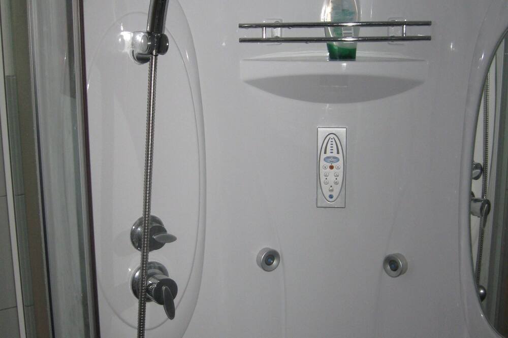 Photo of Bathroom in Pizzo