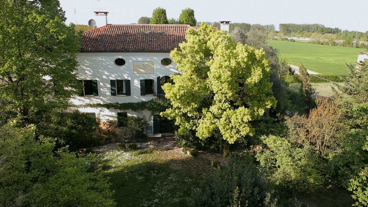 Photo of Outdoor in Stra