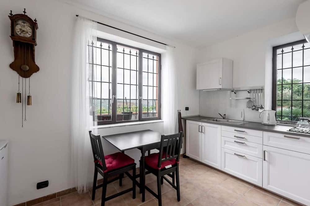 Photo of Kitchen in Montecalvo Versiggia
