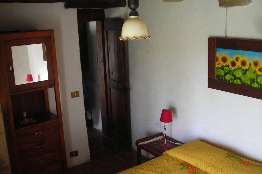 Photo of Bedroom in Montegabbione