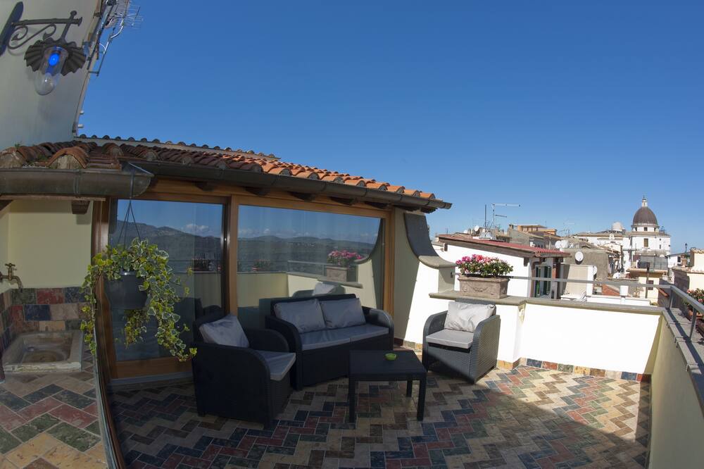 Photo of Patio Balcony in Castel Gandolfo