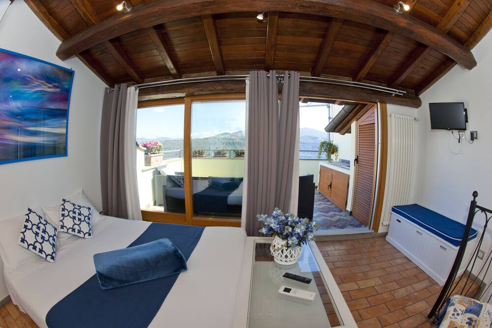 Photo of Livingroom in Castel Gandolfo