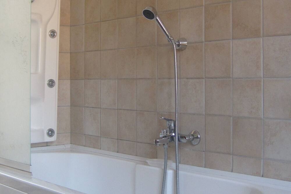 Photo of Bathroom in Armeno