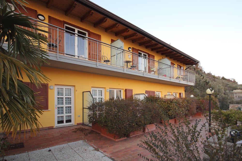Photo of Outdoor in Arias