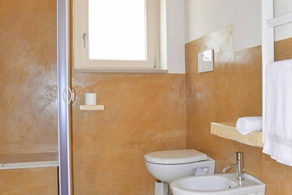Photo of Bathroom in Cisternino