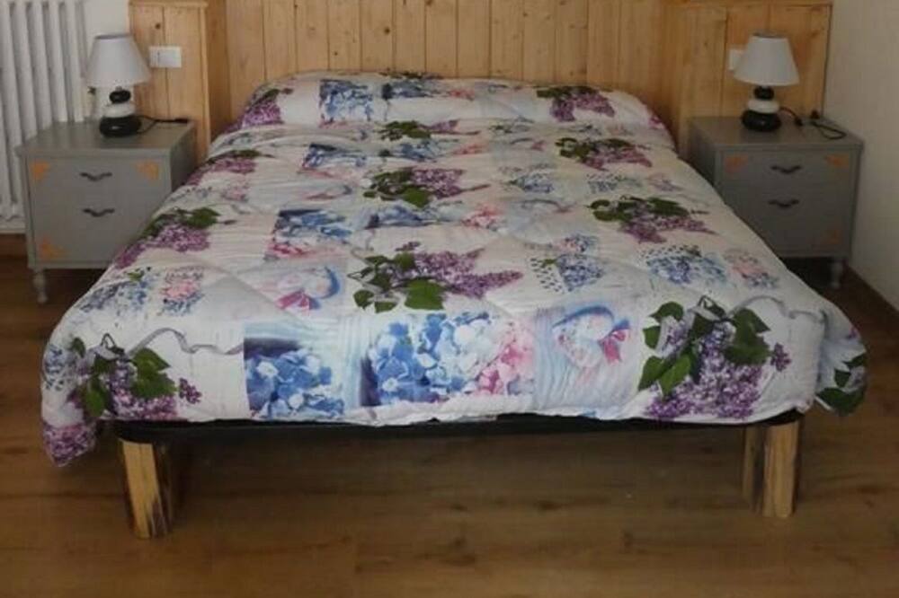 Photo of Bedroom in Fondo