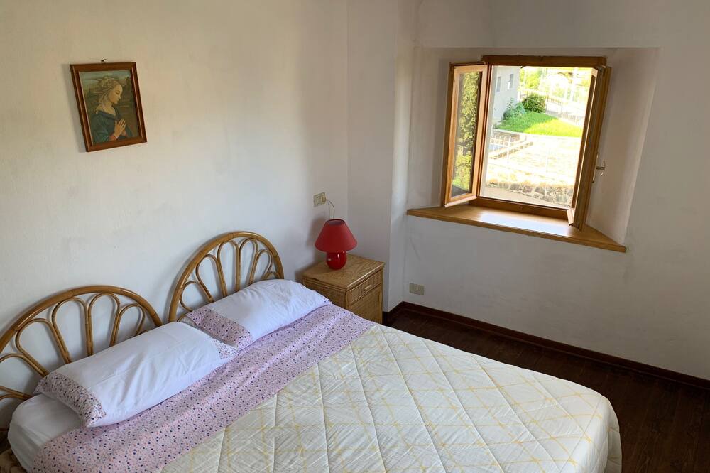 Photo of Bedroom in Villa Minozzo