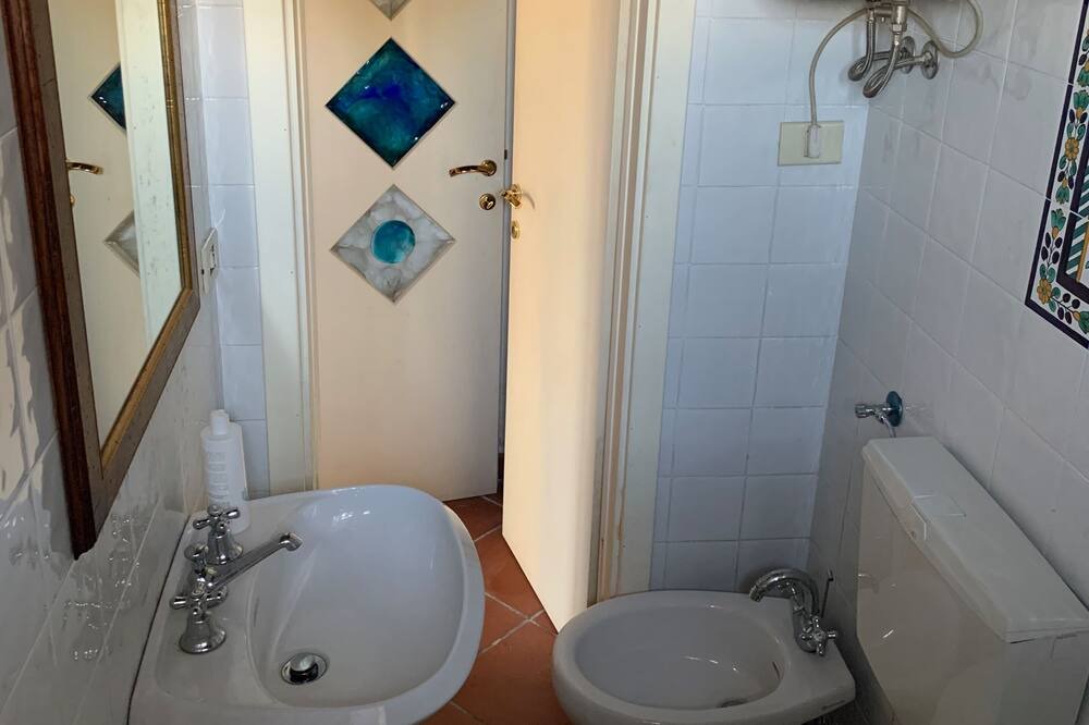 Photo of Bathroom in Villa Minozzo