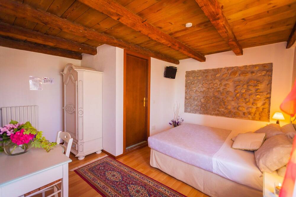 Photo of Bedroom in Dossobuono