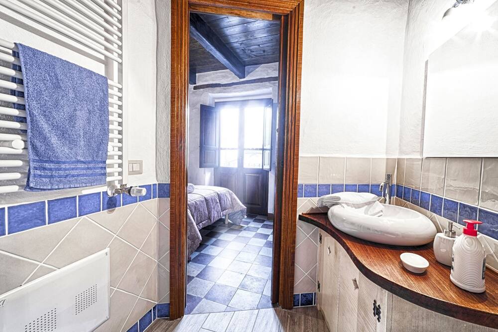 Photo of Bathroom in Fonni