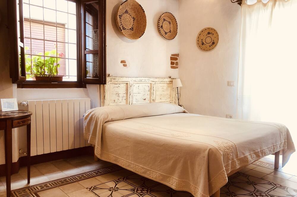 Photo of Bedroom in Fonni