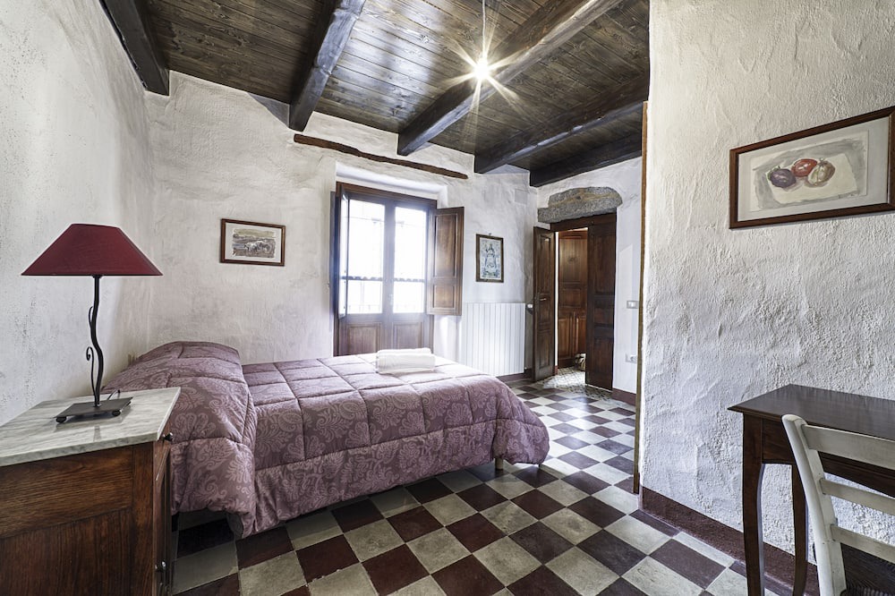 Photo of Bedroom in Fonni