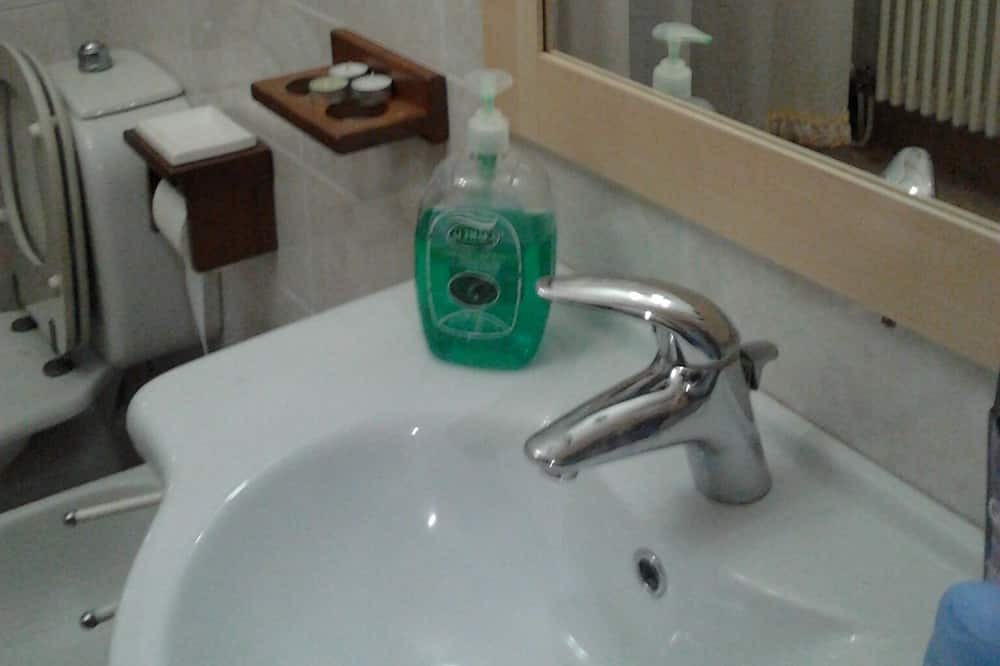 Photo of Bathroom in Vigonovo