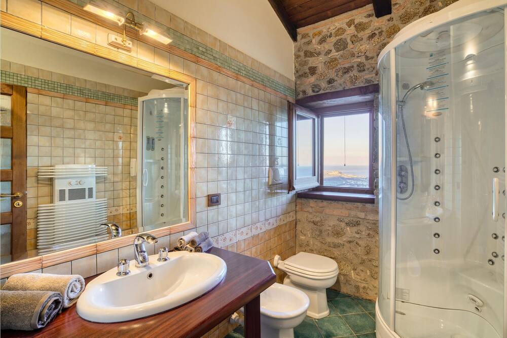 Photo of Bathroom in Montepaone Lido