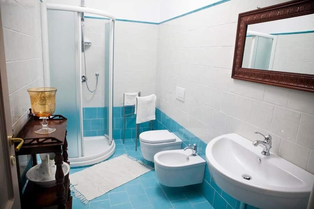 Photo of Bathroom in Santo Stefano Belbo