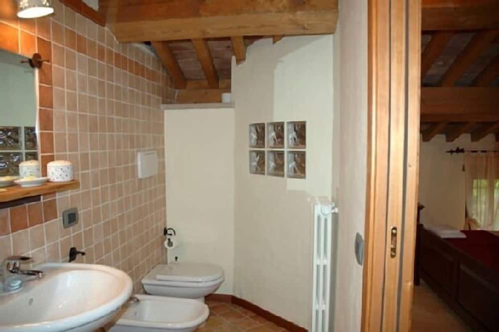 Photo of Bathroom in Soave